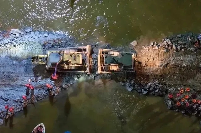 加急!凯力救援小分队携抢险排涝车驰援洞庭湖抗洪一线!